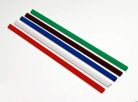 Grzbiety wsuwane DOTTS 6 mm czerwone, opakowanie 50 szt. Grzbiety wsuwane DOTTS 6 mm czerwone, opakowanie 50 szt.
